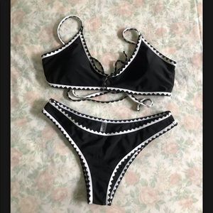 Women’s Zaful tie bikini size M, used